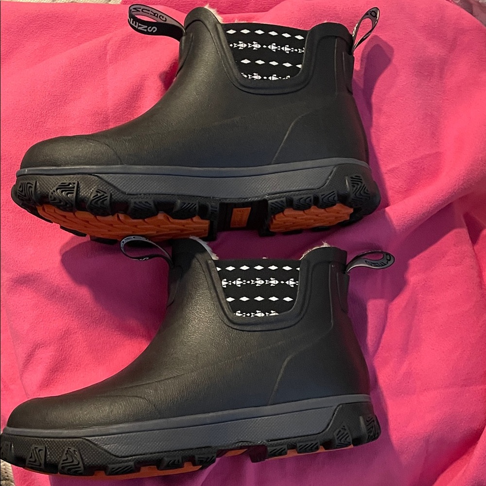 NWOB GRUNDÉNS WOMEN'S DEVIATION SHERPA ANKLE BOOT size 6 - Picture 7 of 11